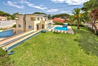 A charming, cosy atmosphere greets you at this impressive villa, located in... - Quarteira - 8