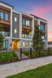 Warm Modern New Construction Townhome in Tampa Heights - 1