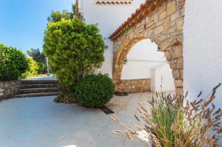 VILLA LA ROSERAIE VI4425 By Riviera Holiday Homes - Mougins - 3