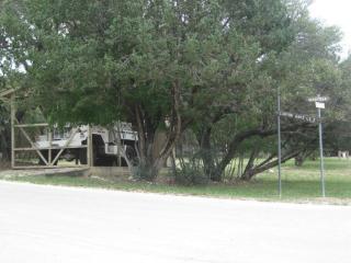 Cherokee Oaks - Frio River Haven - Concan - 7