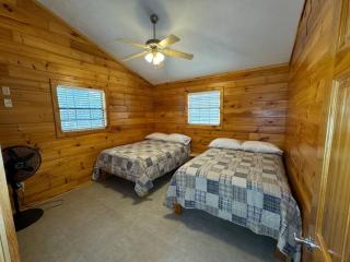 Cherokee Oaks - Frio River Haven - Concan - 3