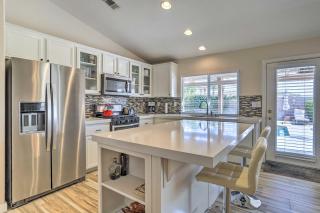 High-End La Quinta House with Private Pool and Spa! - La Quinta - 4
