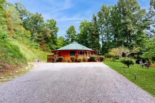 Circle House in the Smoky Mountains - Whittier - 9