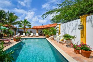 Brisas Studio Apartments - Palm-Eagle Beach - 0