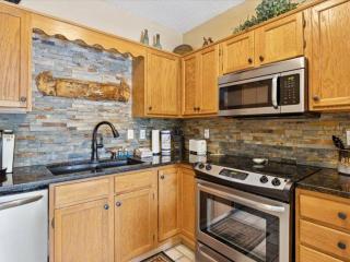 WP341 Whispering Pines - 3