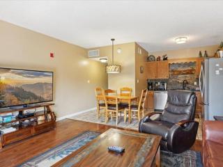 WP341 Whispering Pines - 5
