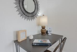 #StayinMyDistrict Coos Bay Goldfinch Cottage - 6