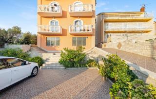 1 Bedroom Gorgeous Apartment In Sibenik - Šibenik - 3