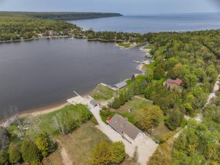 Lakeside Retreat With Hot Tub & Dock - Lion's Head - 0