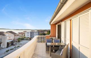 Gorgeous Apartment In Sibenik With Wifi - Šibenik - 3