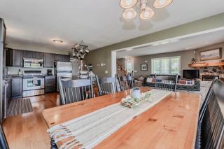 Lakeside Retreat With Hot Tub & Dock - Lion's Head - 1