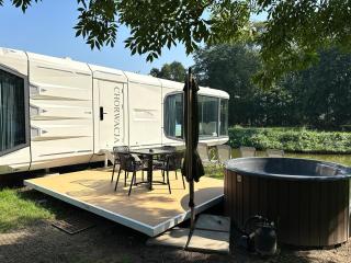 Pałac Wieniawskich - Luksusowe, Całoroczne Domki Glampingowe Nad Jeziorem, Prywatna Balia, Park 10ha - 5