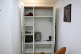 Lovely 3BR Oasis with Pool & Private Parking in Masdar City - Abu Dhabi - 5