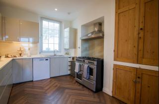 Beach View - A Truly Stunning House Opposite The Sea! Sleeps 10! Families, Friends, Contractors and Pets are all Welcome! - Sandgate - 1