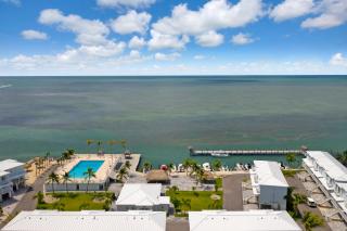 Ocean Front Serenity Awaits - 8