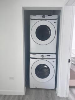 Hidden Hideaway-7Mile-2bed2bath-Pool -KingBed - 6