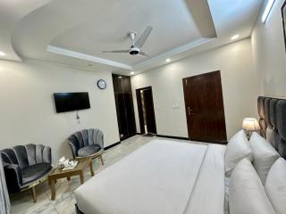 Clifton Royal Family Guest House Islamabad - Islamabad - 8