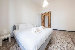 City Center, 2BR, Free Wifi & Netflix By Tilo - Genoa - 3