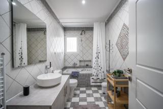 ANGEL , Luxury 2BD apartment next to the Beach - Atene - 2