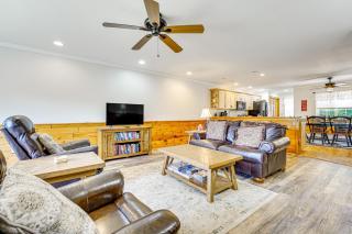 Family Gem Private Community Beach on Tripp Lake - Chestertown - 7