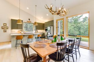 Riverfront Huntsville Cabin with Views and Kayaks! - 5