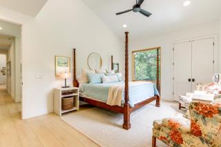 Riverfront Huntsville Cabin with Views and Kayaks! - 2