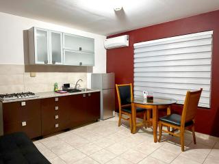Ladybugs Apartments - Eagle Beach - 4