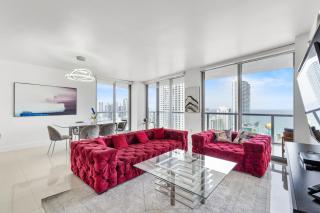 BeachWalk Resort - VIP TOWER - OCEANVIEW UNIT 3 BEDROOM & 3 BATHROOM - Hallandale Beach - 0