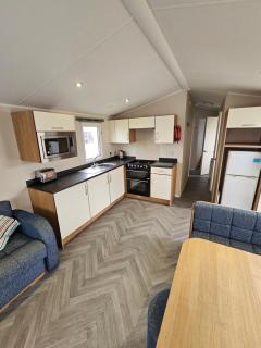 Doc's Cave - Mablethorpe - 4