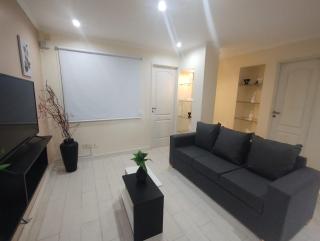 Excelente Depto, Céntrico, con Seguridad las 24 hs - 7