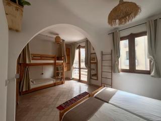 MAKTUB SURF HOUSE - 3