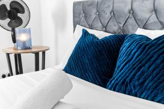 Anfield Four-Bed Spacious Getaway Haus - 3