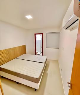 Imóvel Novo, 4 Quartos, Ar Condicionado em todos ambientes - Cond. Fechado - Guarajuba-BA - 1