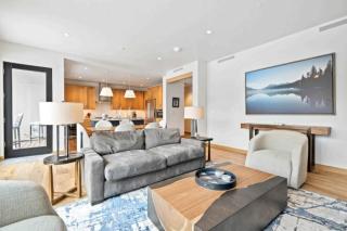 Riverfront Lodge 206 by East West Hospitality - 8