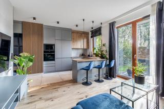 Modern apartment with spacious backyard by Matt - Varsavia - 9