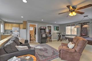 Lake Loon Hillside Cottage with Private Deck! - Loon Lake - 5