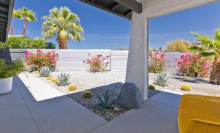 Quintessential Family Palm Springs Salt Pool Spa Casita - Palm Springs - 3