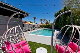 Quintessential Family Palm Springs Salt Pool Spa Casita - Palm Springs - 0