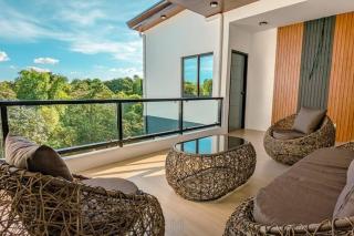 The Luxe Hideaway - 8