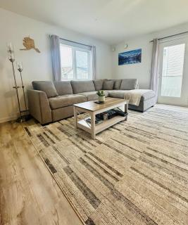 Spacious 4BR Home with Garage - 7
