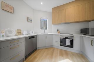 West Harbour Modern 4-Bedroom Retreat - Auckland - 5