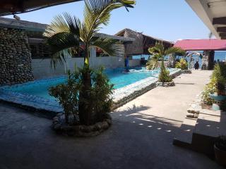 White Castle Beach Resort - Iba - 4