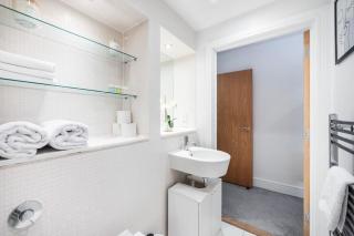 Contemporary 2 Bedroom Flat in Canary Wharf - Londra - 7