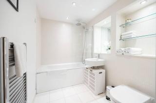 Contemporary 2 Bedroom Flat in Canary Wharf - Londra - 6