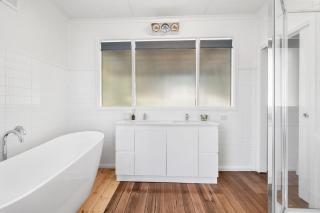 Eileens Place - Lorne - 1