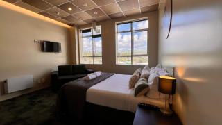 The Post Hotel - Porirua - 3