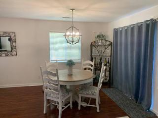 Walnut Grove 2BD 1Bath - Oakhurst - 1