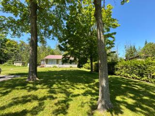Affordable Sauble Beach Getaway - Sauble Beach - 0