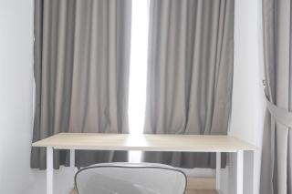Modern Look Studio Room at Citra Living Apartment By Travelio - Jakarta - 5