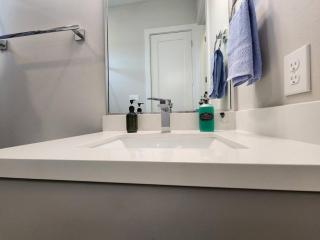 Galleria Premium 3 Story Home Sleeps 8 - 1